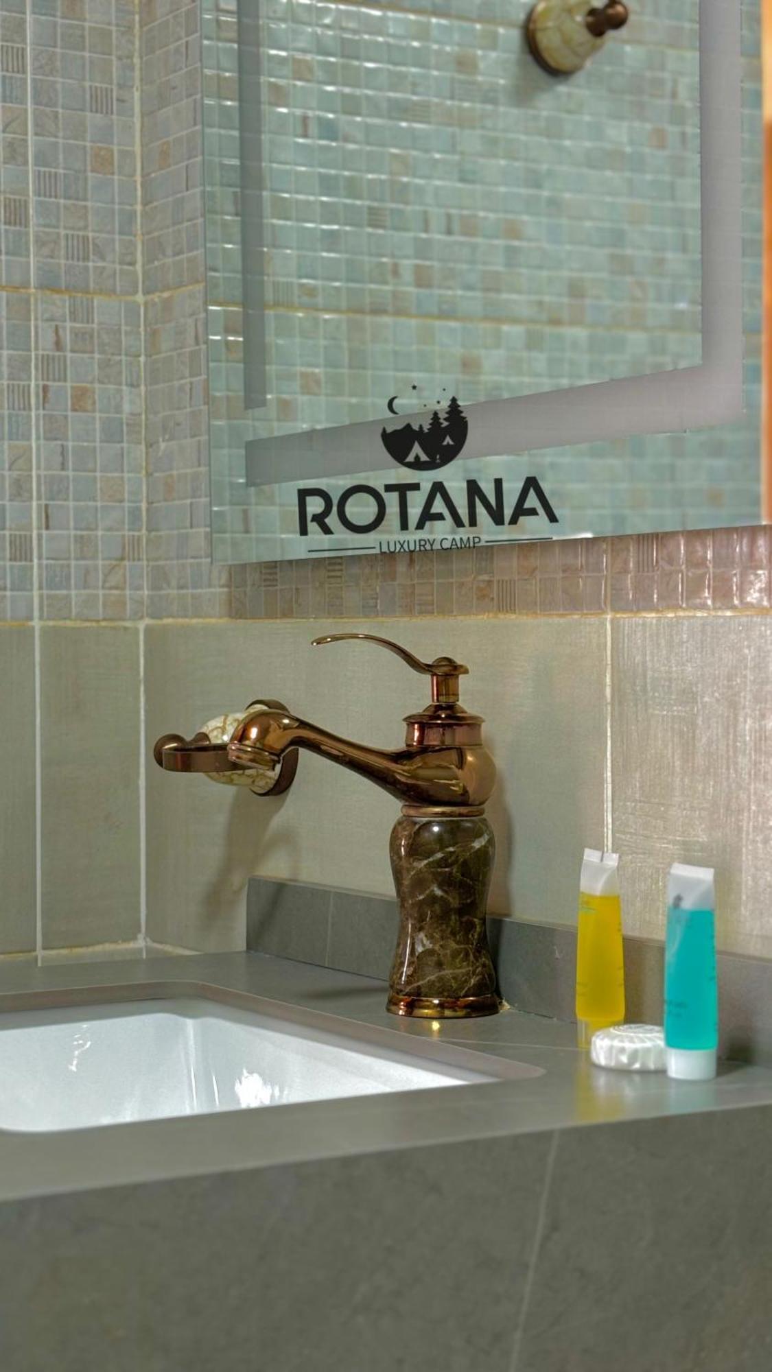 Rotana Luxury Camp Hotel Wadi Rum Bagian luar foto