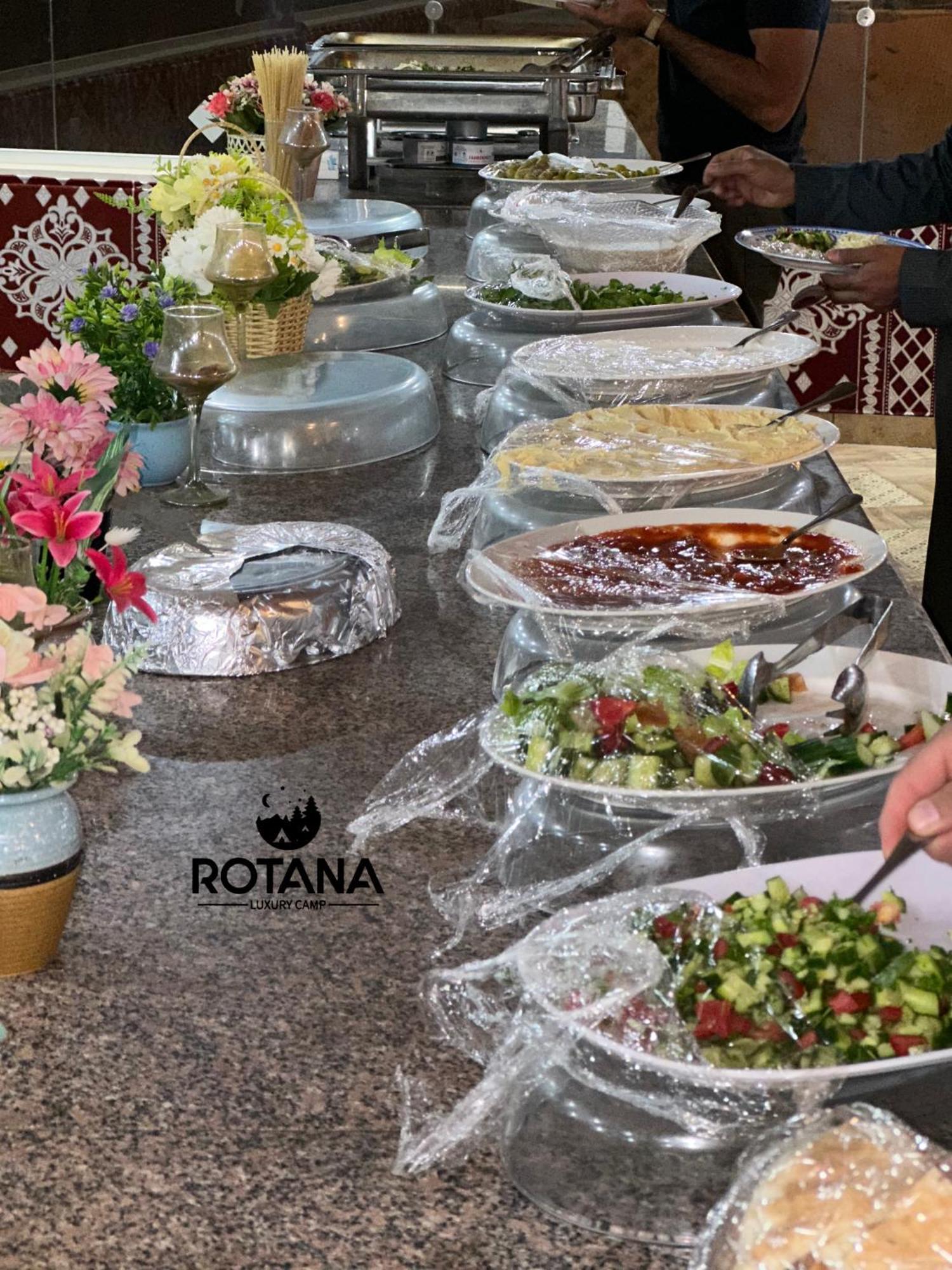 Rotana Luxury Camp Hotel Wadi Rum Bagian luar foto